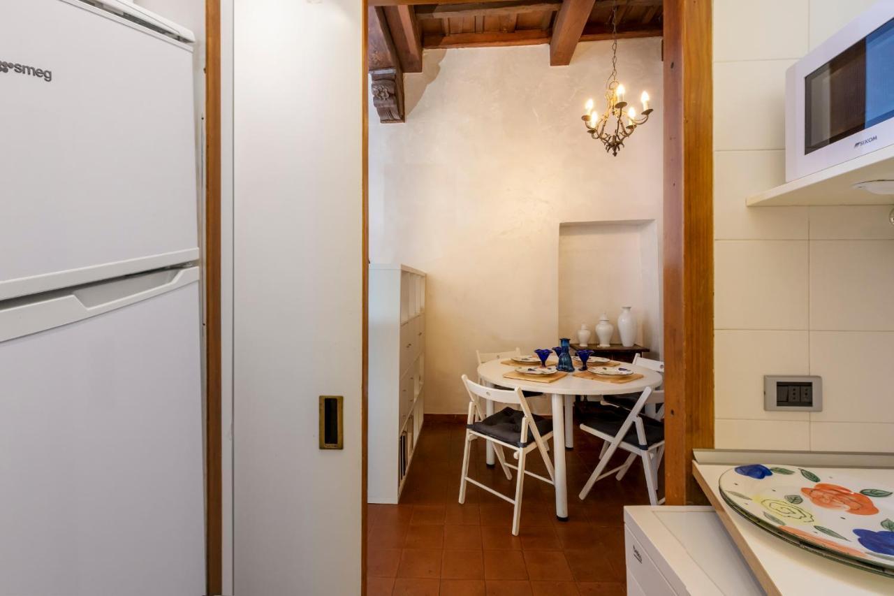 Апартаменты Giglio House - Campo De' Fiori Рим Экстерьер фото