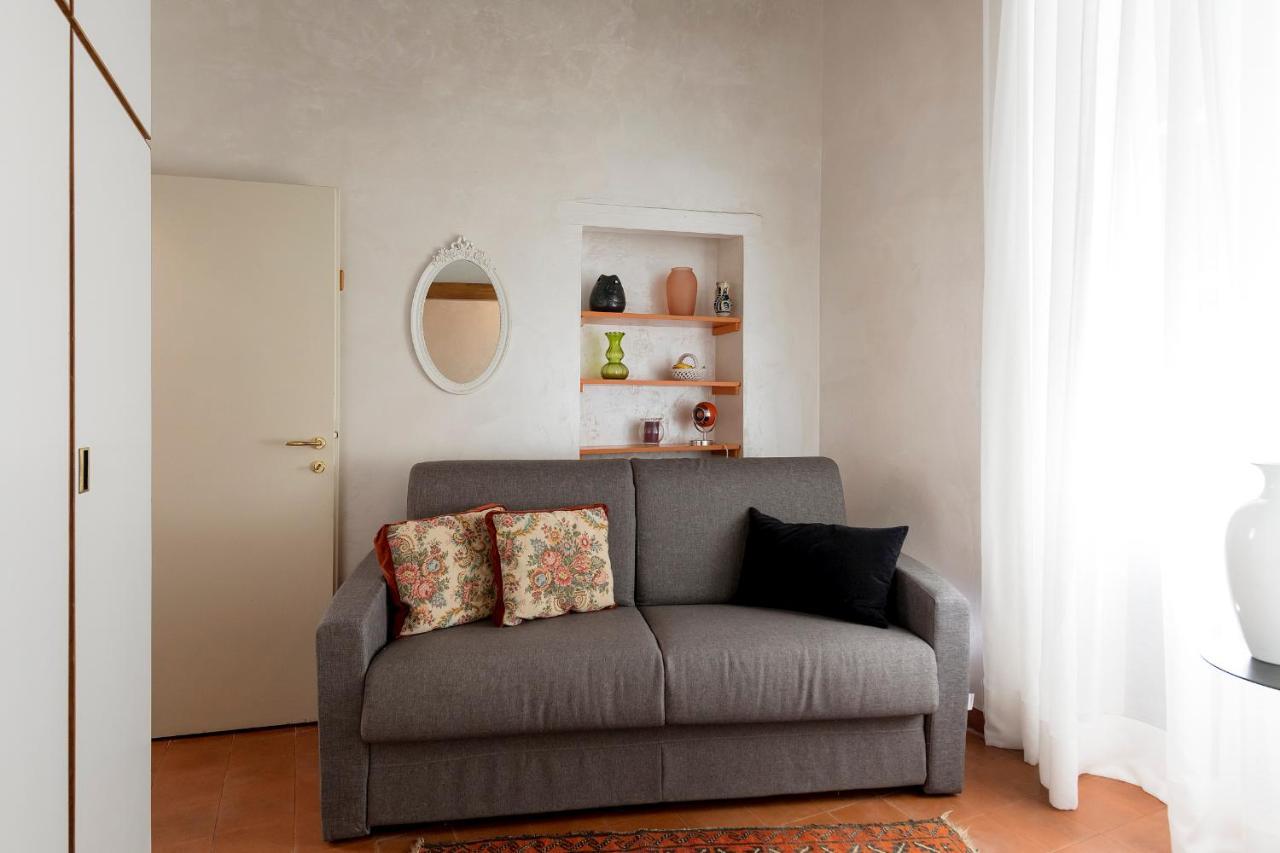 Апартаменты Giglio House - Campo De' Fiori Рим Экстерьер фото